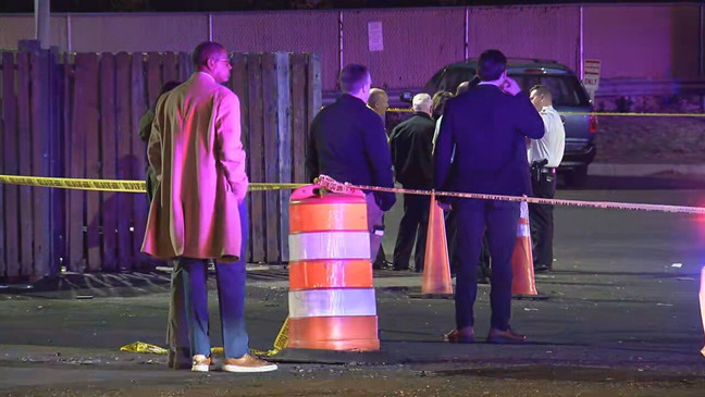 The Metropolitan Police Department is at the scene of a deadly shooting in Northeast Thursday night. (7News)