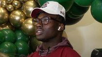 Image for story: Local five-Star athlete Nyckoles Harbor chooses South Carolina for football and track